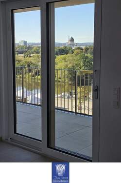 Wohnzimmerblick - Etagenwohnung mit 60,50 m² in Dresden zur Miete