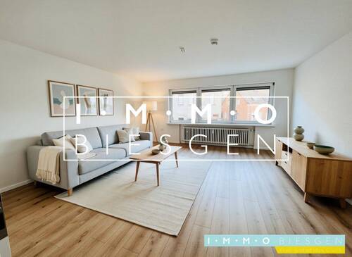 Wohn/Schlafzimmer - (KI generiert) - Hier wohnt das Glück! Renoviertes Apartment inkl. Einbauküche und Loggia. Ab Februar.