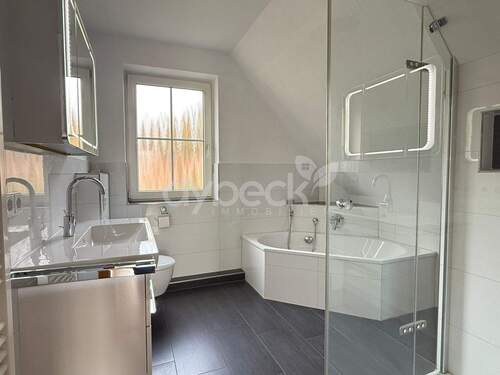Modernes Badezimmer - 