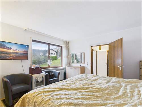 Elternschlafzimmer - Einfamilienhaus mit 220,00 m² in Miltenberg zum Kaufen