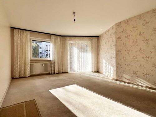 Wohnzimmer - Etagenwohnung mit 85,30 m² in Stuttgart zum Kaufen