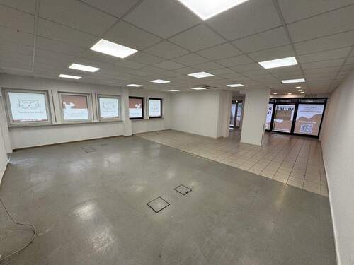 Laden/Praxis/Gewerbefläche - 