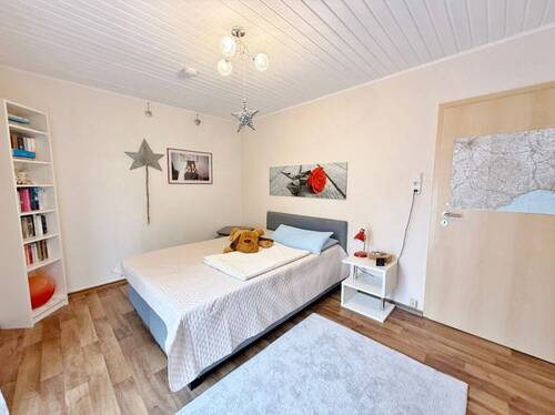 OG / Schlafzimmer - 
