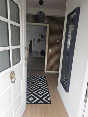 Eingang - 5 Zimmer Mehrfamilienhaus, Wohnhaus in Braunfels