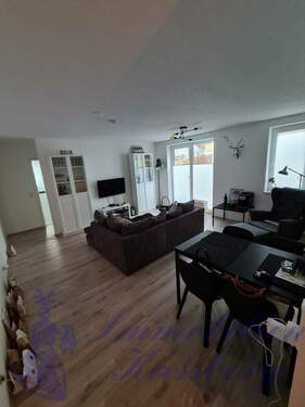 Wohnzimmer 1.1 - Top Sanierte 2ZKBB in Detmold Hiddesen