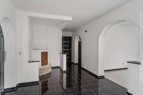 Eingangsbereich mit vielen Entfaltungsmöglichkeiten - 3 Zimmer Etagenwohnung in Bremen