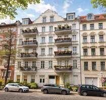 CHARMANTE 3-ZIMMER-ALTBAUWOHNUNG IN NEUKÖLLN - DENKMALGESCHÜTZT MIT RENOVIERUNGSPOTENZIAL - Berlin