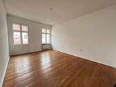 Wohnzimmer - 3 Zimmer Etagenwohnung in Berlin