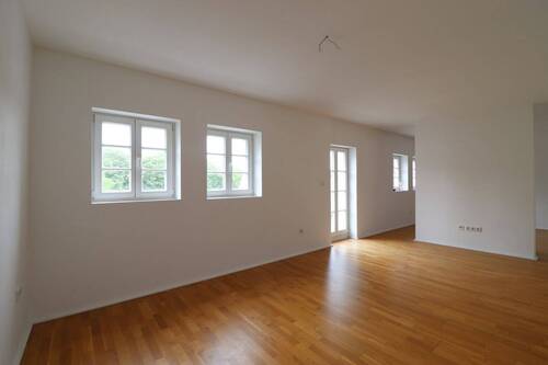 Wohnzimmer - 2 Zimmer Etagenwohnung in Gelsenkirchen