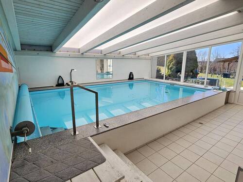 Der Traum vom eigenen Schwimmbad - 