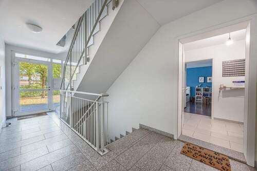 Treppenhaus - 3 Zimmer Etagenwohnung in Hamburg