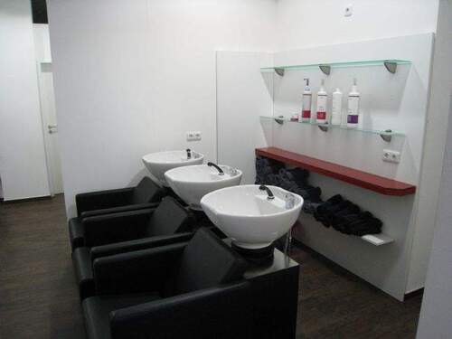 Der Waschbereich - Gewerbeobjekt (Büro, Produktion, Verkauf) in Vilsbiburg