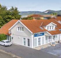 Charmantes Schwedenhaus: Vielseitiges Wohn- und Geschäftshaus mit großzügigem Garten und Raumvielfalt - Baunatal / Großenritte