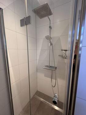 Dusche Badezimmer 1. OG - 