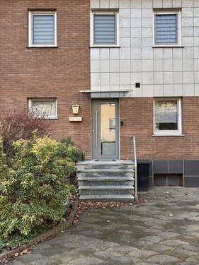 Front - 4 Zimmer Mehrfamilienhaus, Wohnhaus zum Kaufen in Wesel