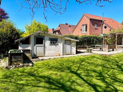 Gartenhaus mit Sitzbereich - 