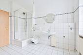 Bad - 2 Zimmer Etagenwohnung zur Miete in Chemnitz