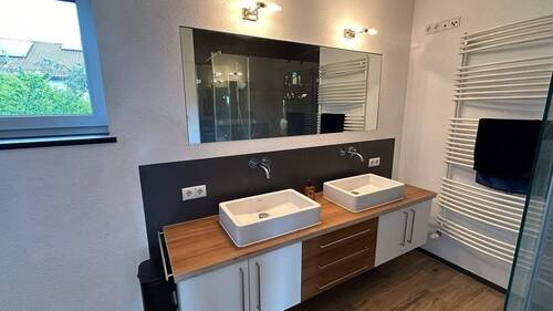 Masterbad - Einfamilienhaus mit 231,00 m² in Sennfeld zum Kaufen