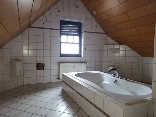 Badezimmer im DG - 