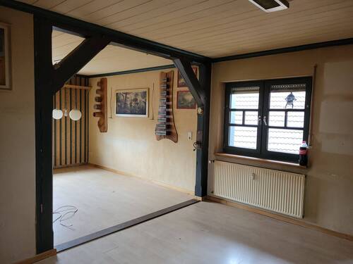Küche / Wohnzimmer - 4 Zimmer Mehrfamilienhaus, Wohnhaus in Güllesheim