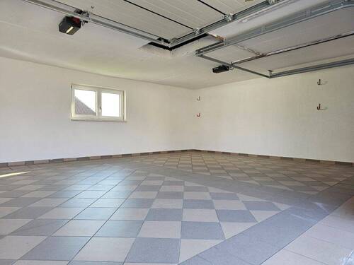 Einblick Doppelgarage.jpg - 