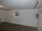 Unterkellertes Wohnhaus - 
