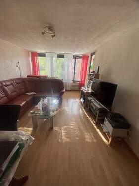 Wohnzimmer Bild 2 - Etagenwohnung mit 83,60 m² in Sindelfingen zum Kaufen