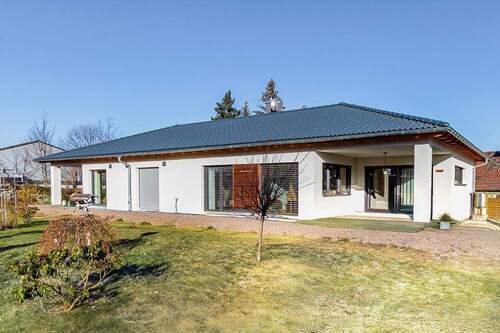 Aussenansicht Hauptterrasse - 5 Zimmer Einfamilienhaus zum Kaufen in Wilsdruff