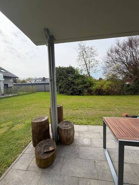 Terrasse mit Garten - 