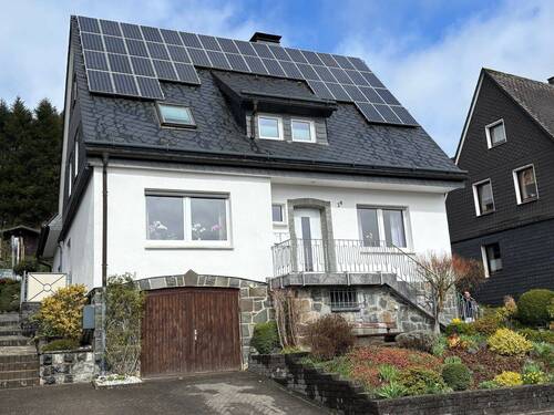 Außenansicht - 3 Zimmer Etagenwohnung zum Kaufen in Olsberg