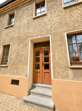 Eingang.png - Stadthaus mit Innenhof, Werkstatt & großer Dachterrasse – mitten in Meerane