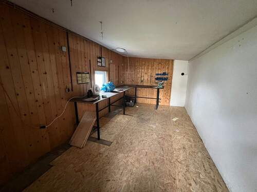 Raum Nebengebäude - 