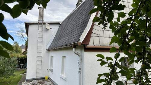 Rückseite/Giebelseite - 5 Zimmer Einfamilienhaus in Ellefeld