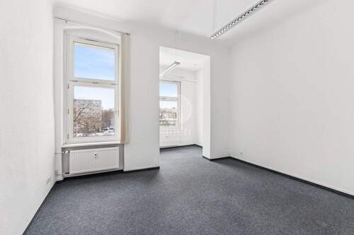 Zimmer mit Loggia - 