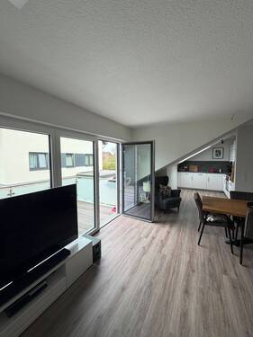 Wohnzimmer mit Terrasse - 