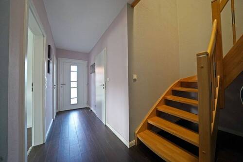 Eingangsbereich - 4 Zimmer Doppelhaushälfte in Uplengen-Remels