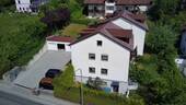 Gepflegte 2-Zimmer-Dachgeschosswohnung mit Süd-Loggia und Garage - 2 Zimmer Etagenwohnung zum Kaufen in Bad Griesbach im Rottal