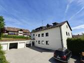 Gepflegte 2-Zimmer-Dachgeschosswohnung mit Süd-Loggia und Garage - 2 Zimmer Etagenwohnung in Bad Griesbach im Rottal
