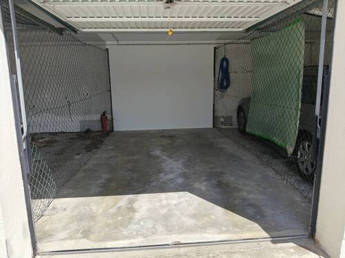 Garage - 