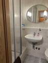 Bad mit Dusche - 