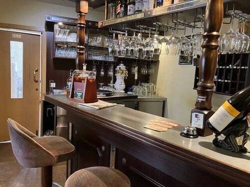 Restaurant / Bar - 