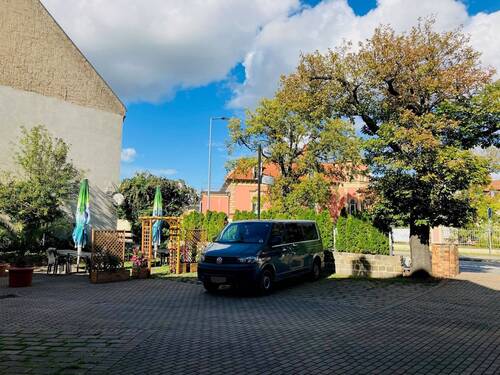 Innenhof mit Außenplätzen - 