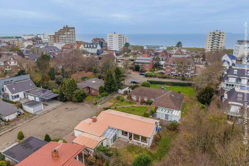 Drohnenaufnahmen - 6 Zimmer Bungalow in Cuxhaven / Duhnen