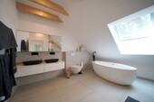 neues Badezimmer im Obergeschoss - 