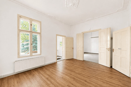 Zimmer 1 - 3 Zimmer Etagenwohnung zum Kaufen in Berlin