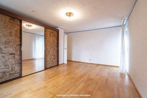 Schlafzimmer 2 im OG - 