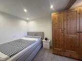 Schlafzimmer EG - 