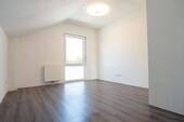Schlafzimmer 3 OG.jpg - 
