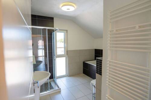 Badezimmer OG.jpg - 