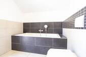 Badewanne OG.jpg - 